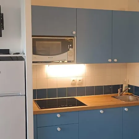 Vue Dans 3 Etoiles Apartment *